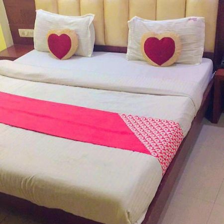 Ever Green Guest House Travel & Pg New Delhi Bagian luar foto